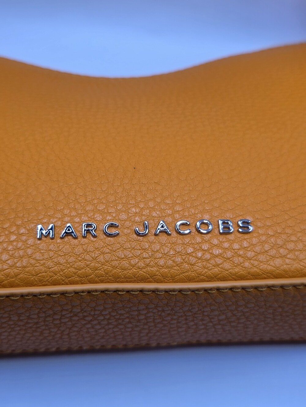Marc Jacobs Drifter Wristlet - Picture 12 of 16